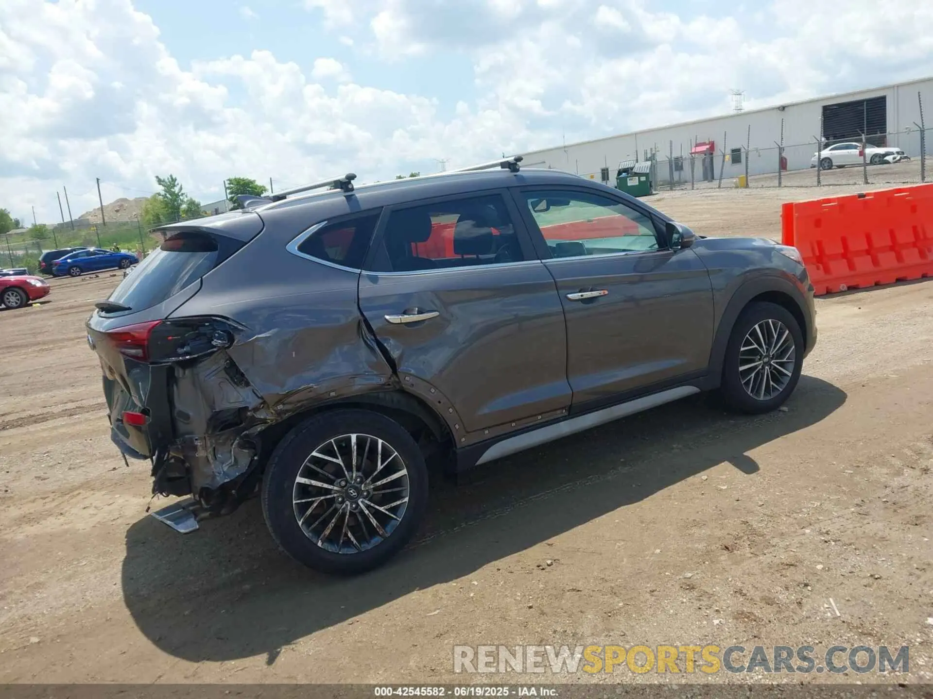 4 Photograph of a damaged car KM8J3CALXMU338909 HYUNDAI TUCSON 2021