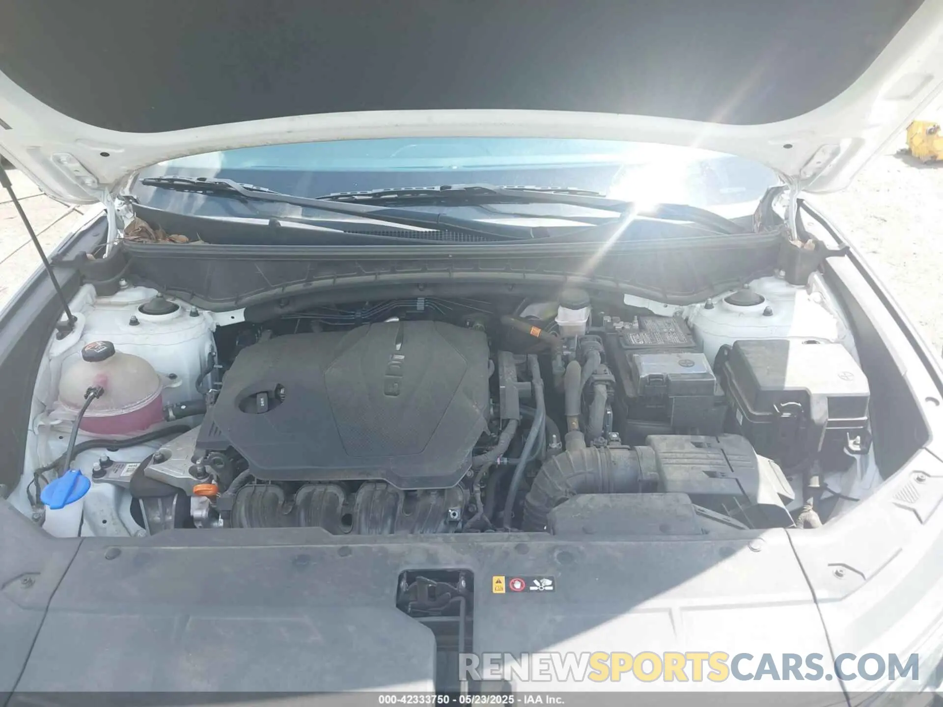 10 Photograph of a damaged car 5NMJA3AE1NH054024 HYUNDAI TUCSON 2022