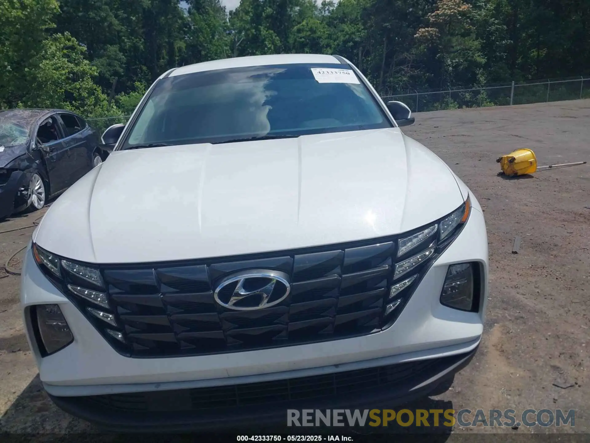 13 Photograph of a damaged car 5NMJA3AE1NH054024 HYUNDAI TUCSON 2022