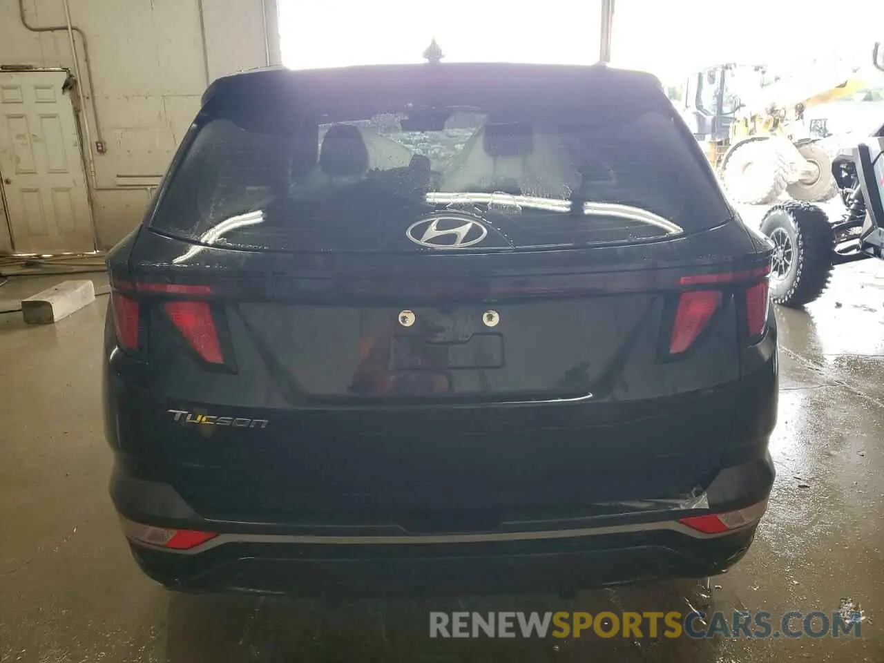 6 Photograph of a damaged car 5NMJA3AE4NH053837 HYUNDAI TUCSON 2022