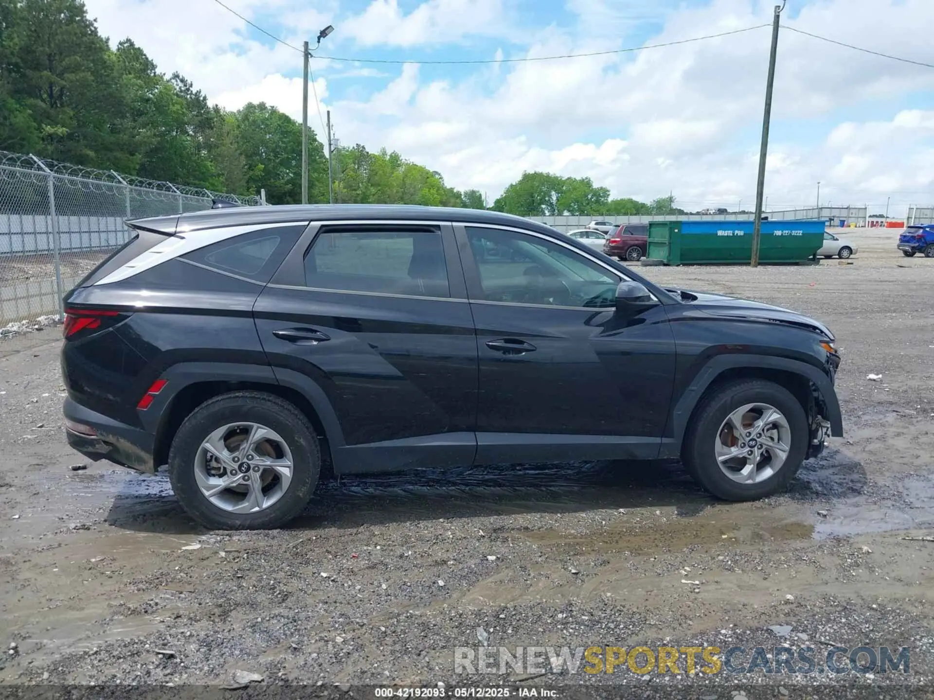 14 Photograph of a damaged car 5NMJA3AE5NH005926 HYUNDAI TUCSON 2022