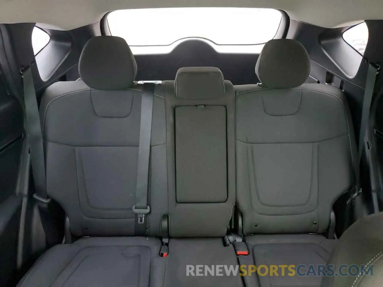 10 Photograph of a damaged car 5NMJA3AE5NH014304 HYUNDAI TUCSON 2022