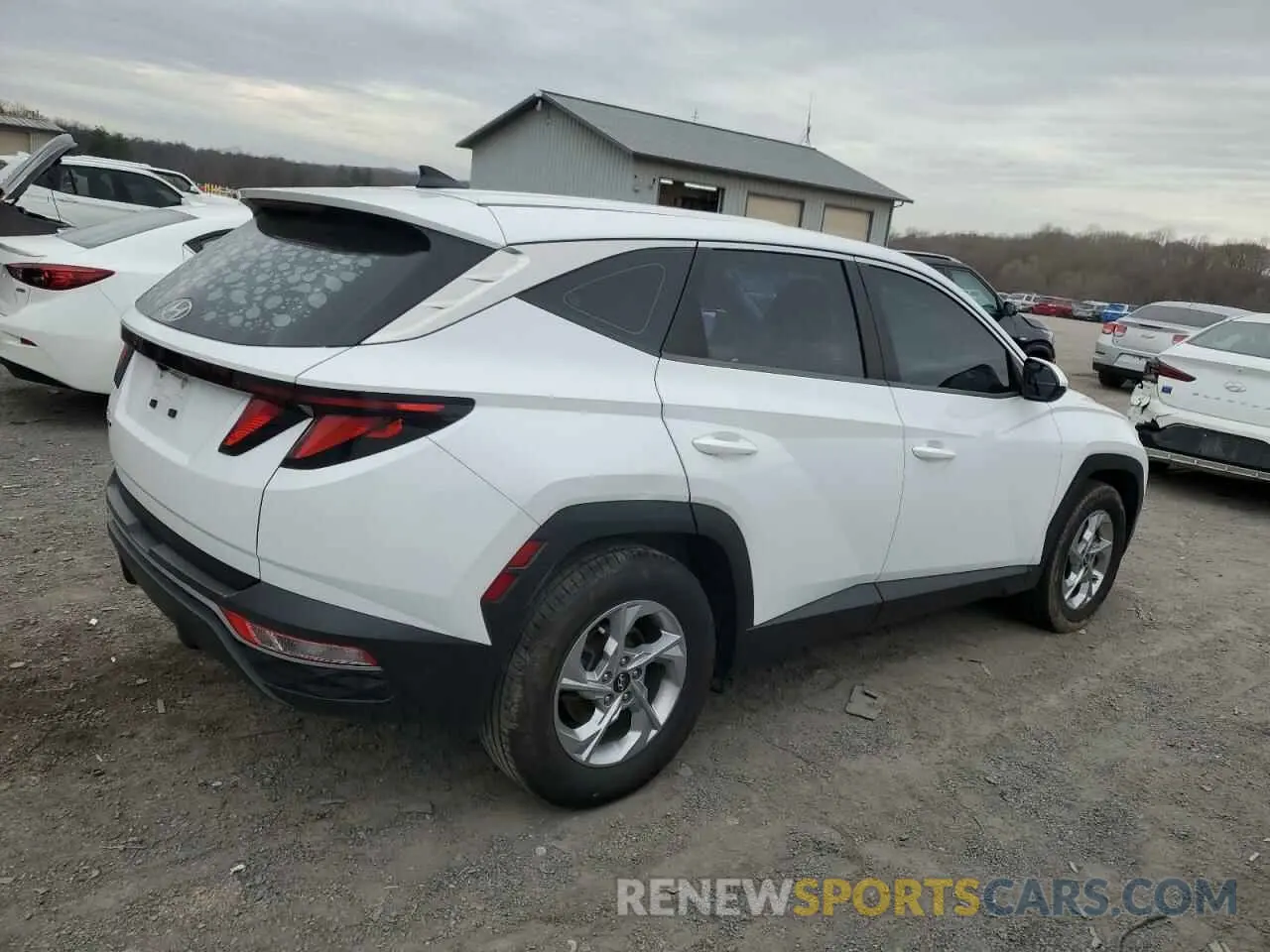 3 Photograph of a damaged car 5NMJA3AE5NH014304 HYUNDAI TUCSON 2022