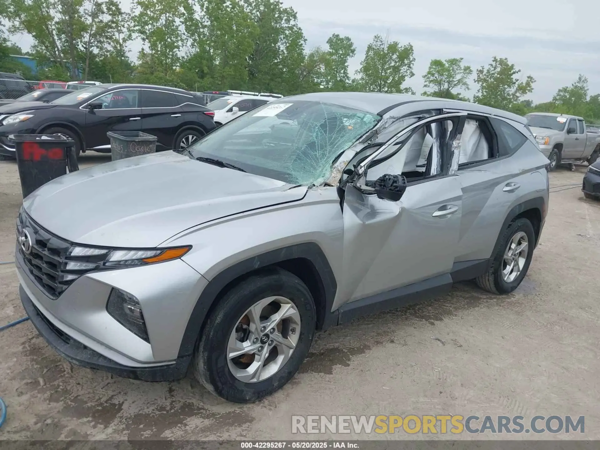 6 Photograph of a damaged car 5NMJA3AE5NH014755 HYUNDAI TUCSON 2022