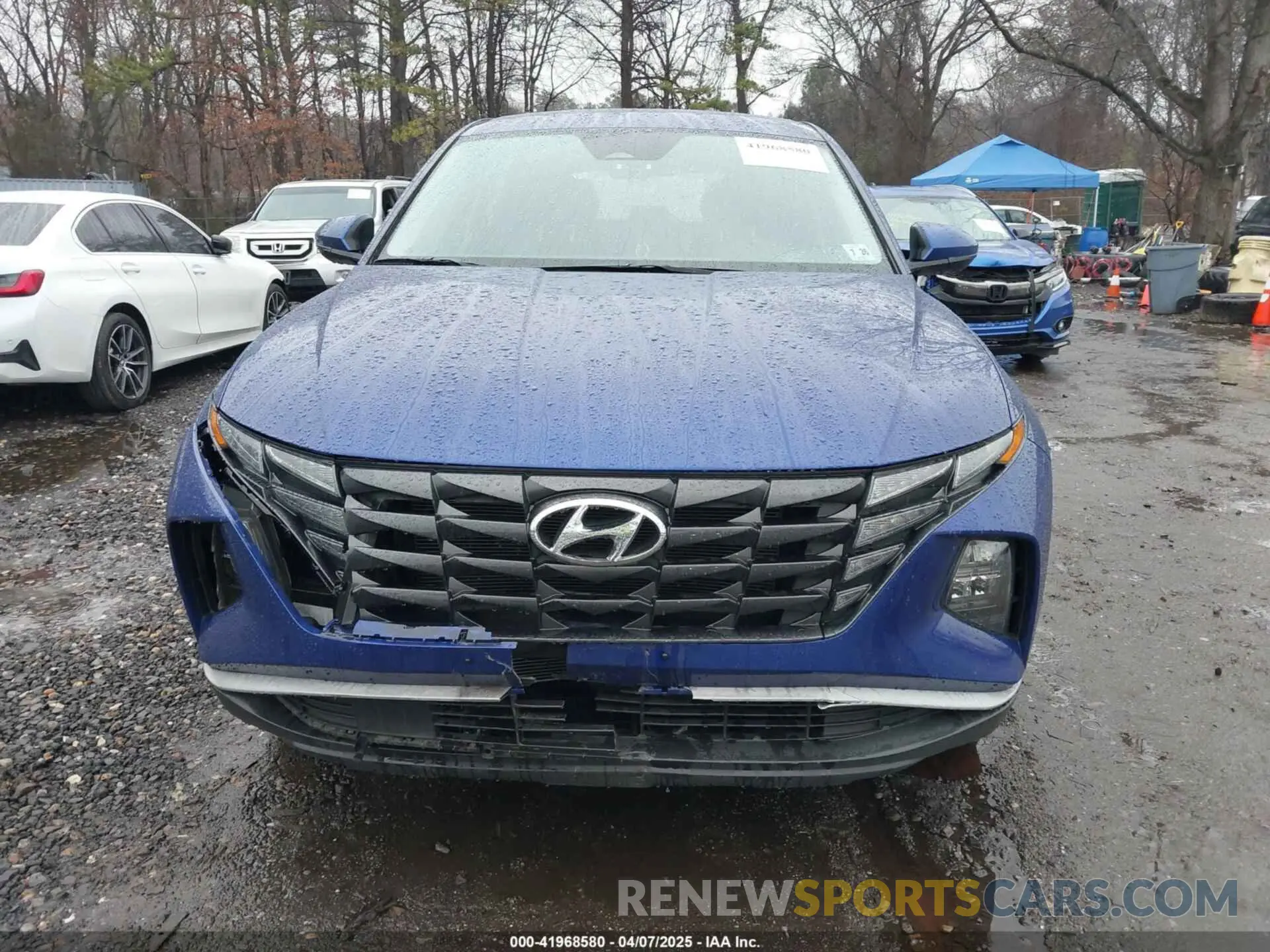 12 Photograph of a damaged car 5NMJA3AE6NH002176 HYUNDAI TUCSON 2022