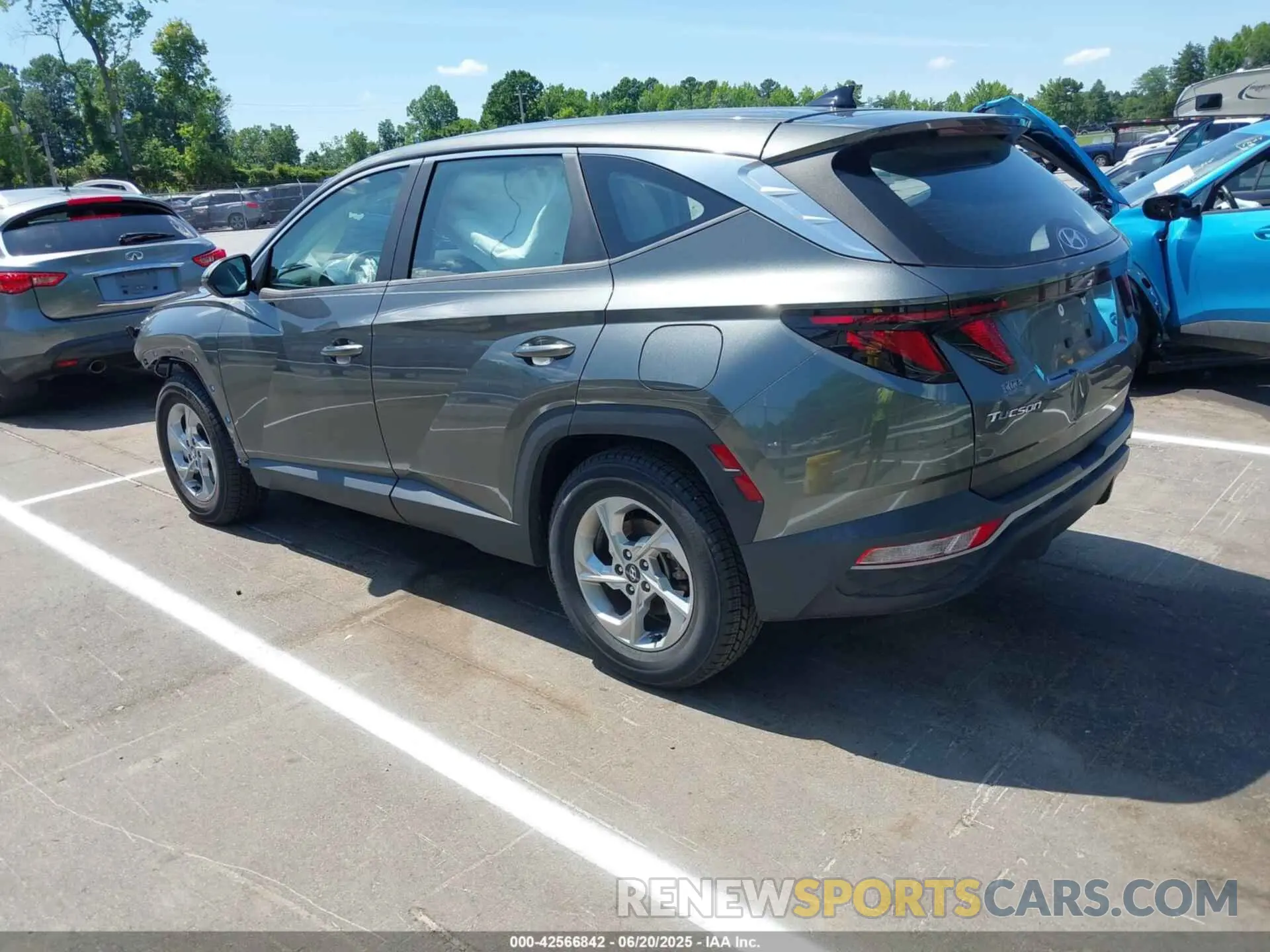 3 Photograph of a damaged car 5NMJA3AE6NH056609 HYUNDAI TUCSON 2022