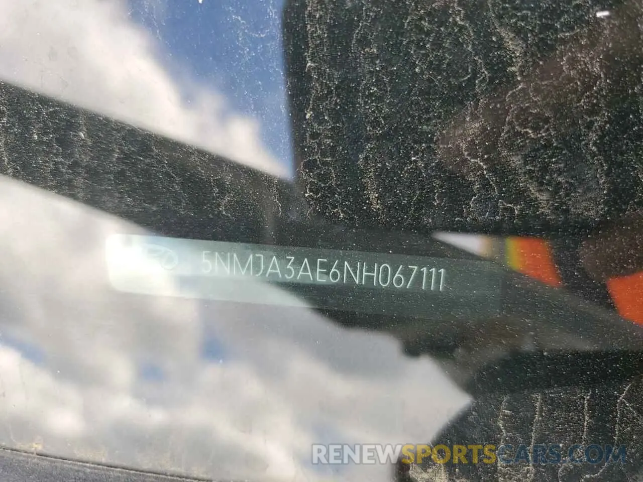 13 Photograph of a damaged car 5NMJA3AE6NH067111 HYUNDAI TUCSON 2022