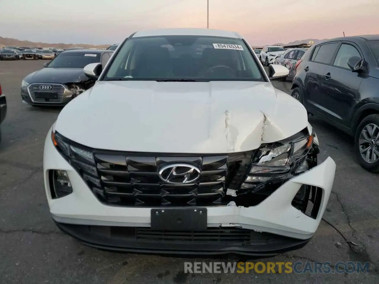 5 Photograph of a damaged car 5NMJA3AE8NH010067 HYUNDAI TUCSON 2022