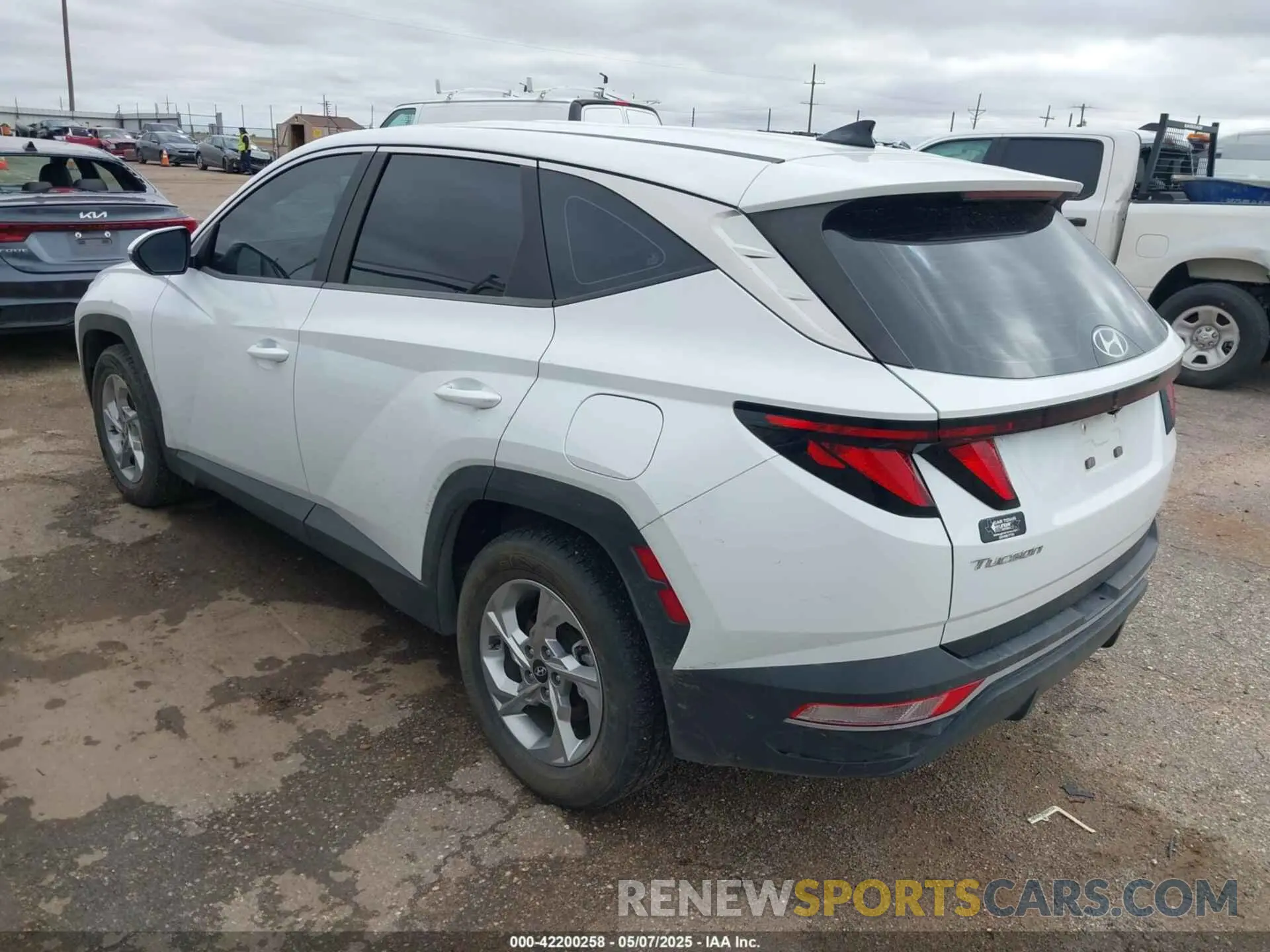 3 Фотография поврежденного автомобиля 5NMJA3AE9NH005766 HYUNDAI TUCSON 2022