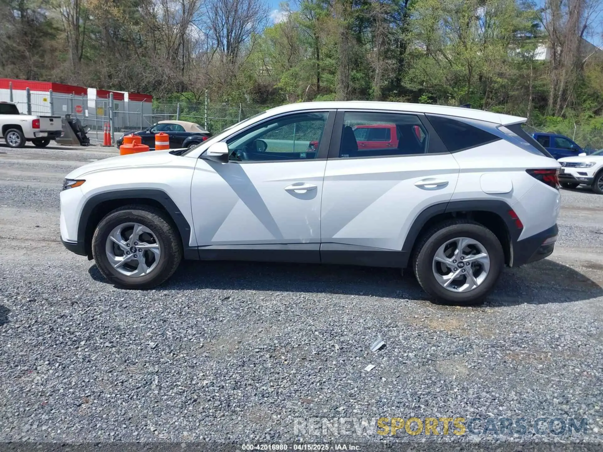 14 Photograph of a damaged car 5NMJACAE4NH053207 HYUNDAI TUCSON 2022