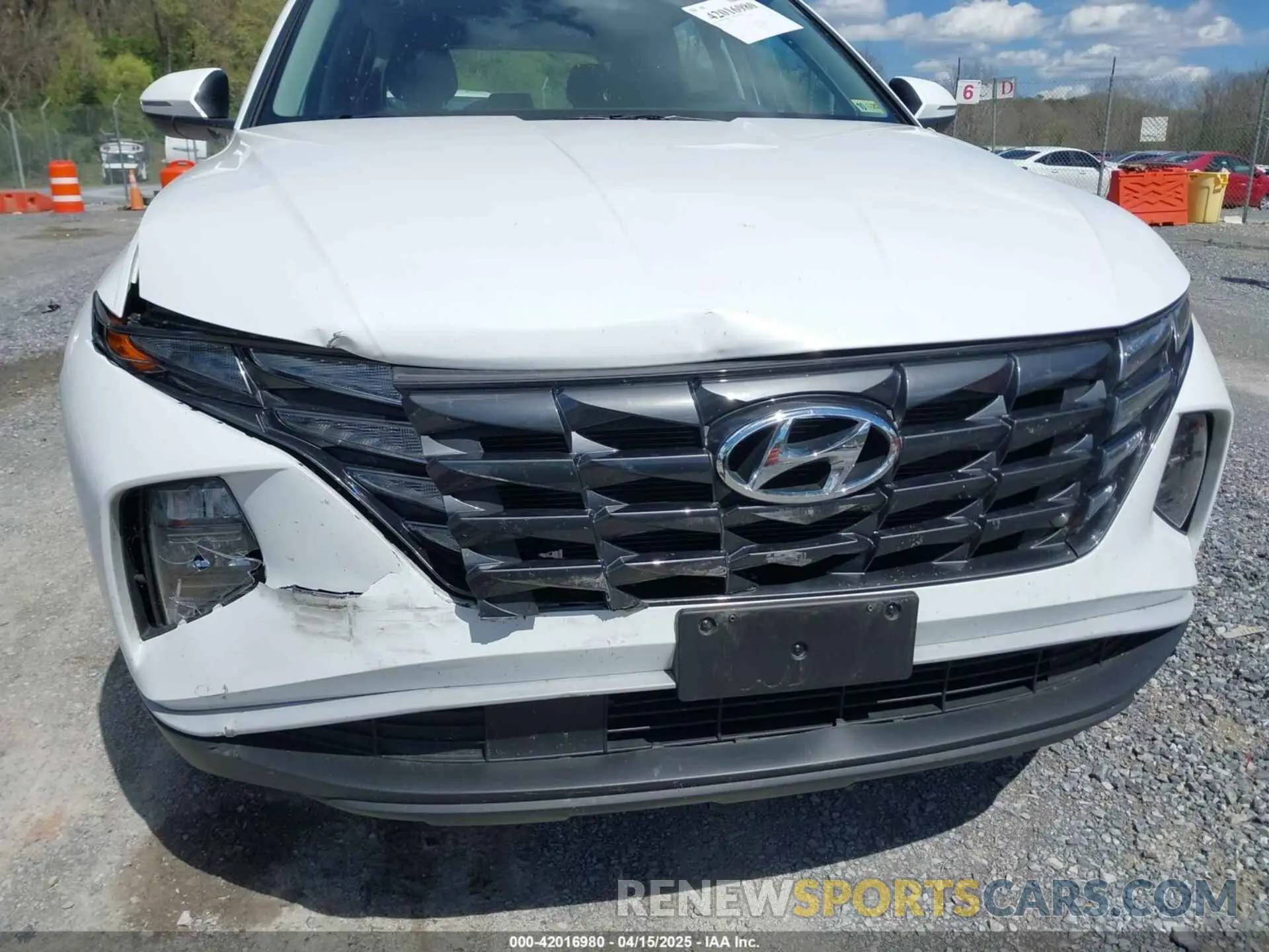 6 Photograph of a damaged car 5NMJACAE4NH053207 HYUNDAI TUCSON 2022