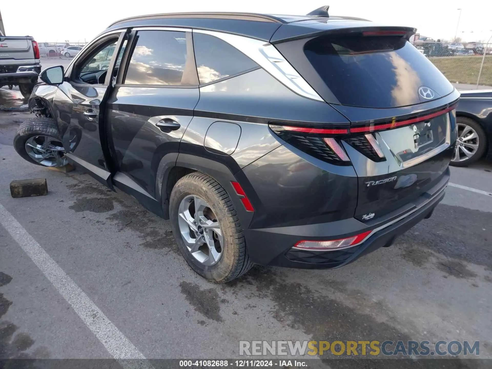3 Фотография поврежденного автомобиля 5NMJB3AE0NH015650 HYUNDAI TUCSON 2022