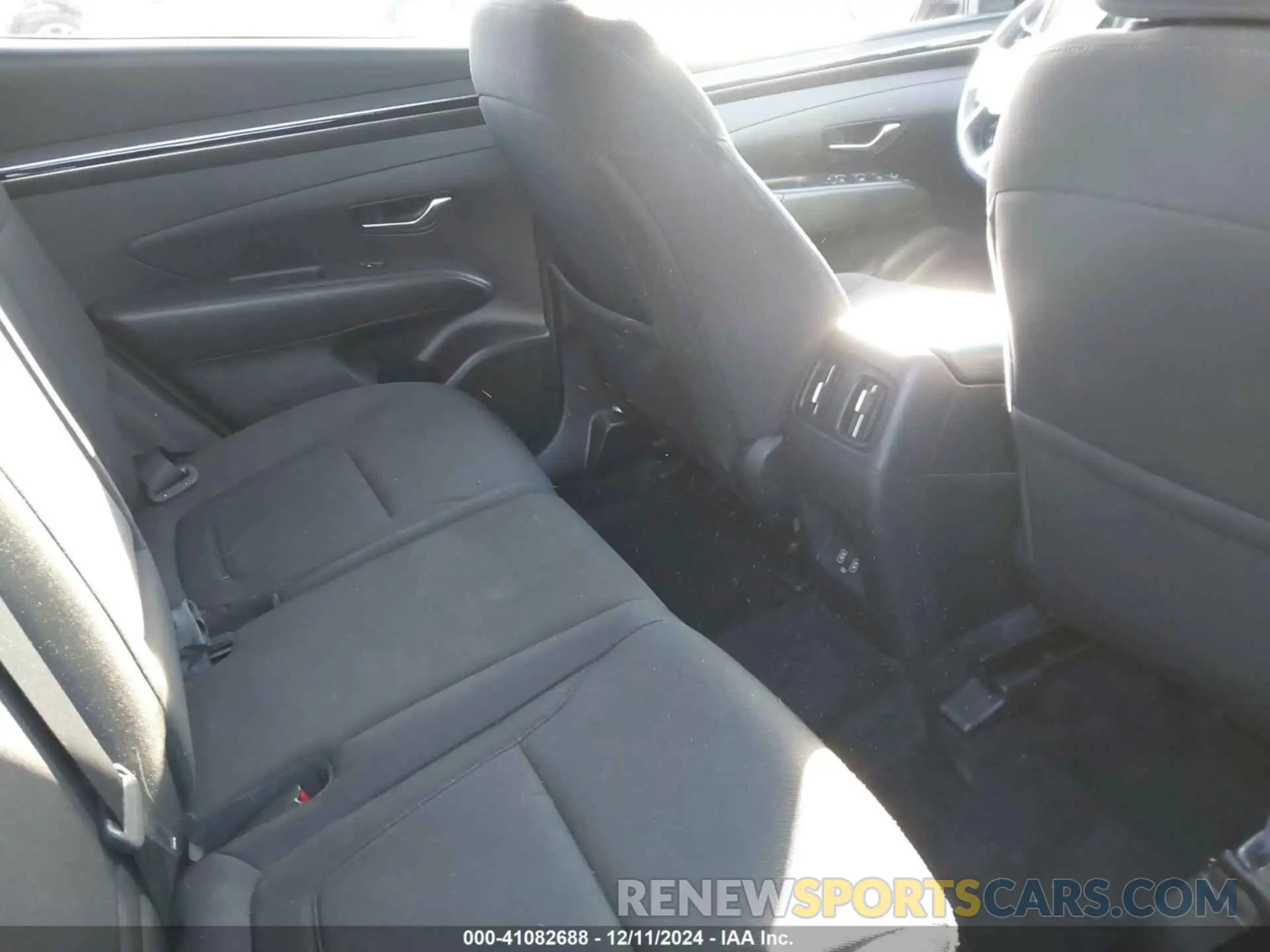 8 Фотография поврежденного автомобиля 5NMJB3AE0NH015650 HYUNDAI TUCSON 2022