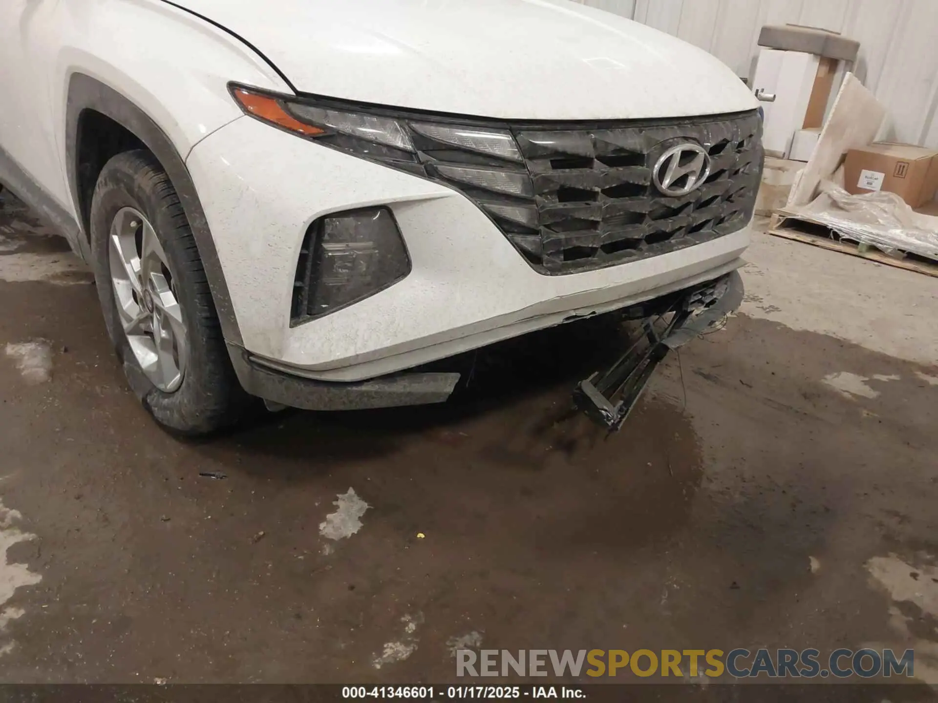 12 Photograph of a damaged car 5NMJB3AE0NH083009 HYUNDAI TUCSON 2022