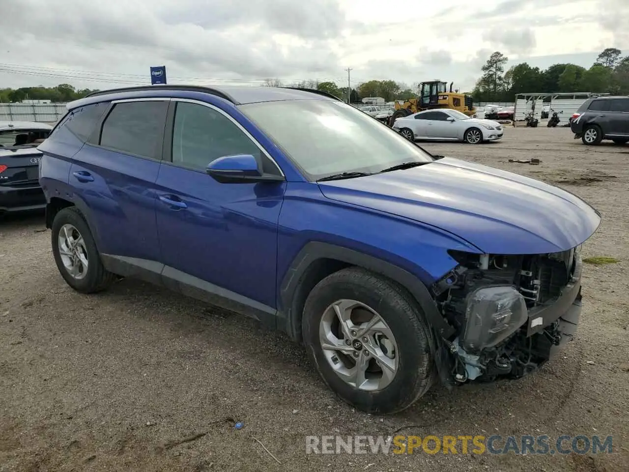 4 Photograph of a damaged car 5NMJB3AE0NH144570 HYUNDAI TUCSON 2022
