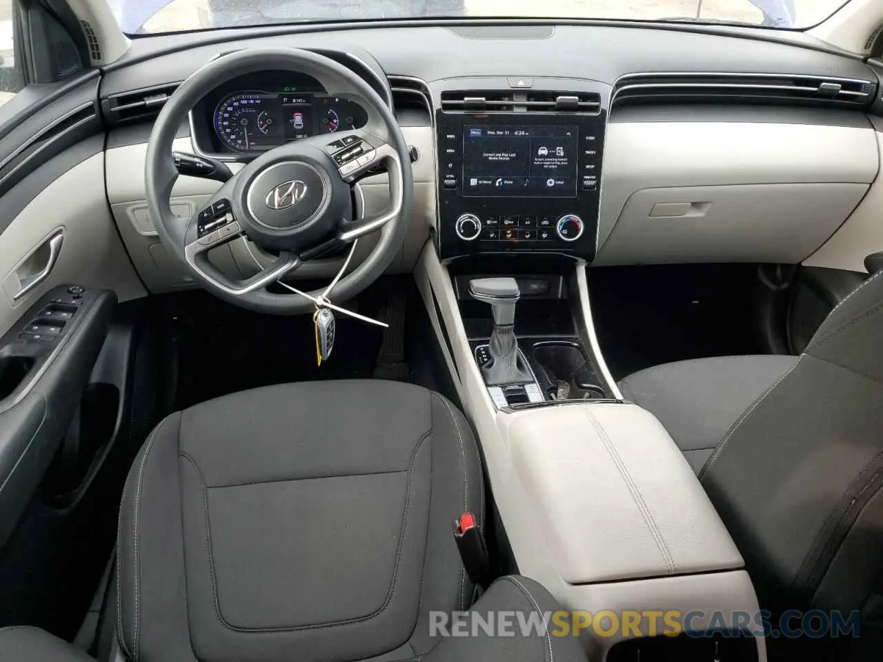 8 Photograph of a damaged car 5NMJB3AE0NH144570 HYUNDAI TUCSON 2022