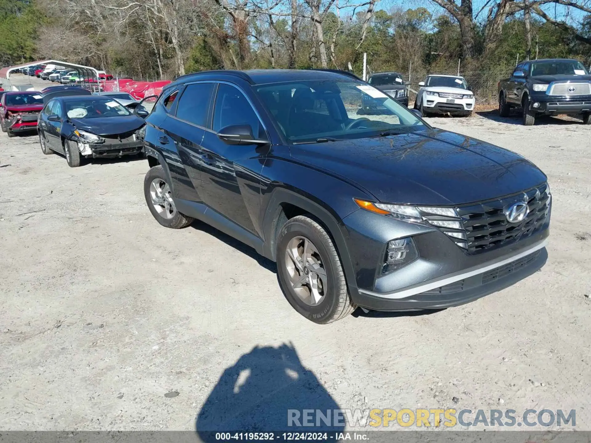 1 Photograph of a damaged car 5NMJB3AE3NH017750 HYUNDAI TUCSON 2022
