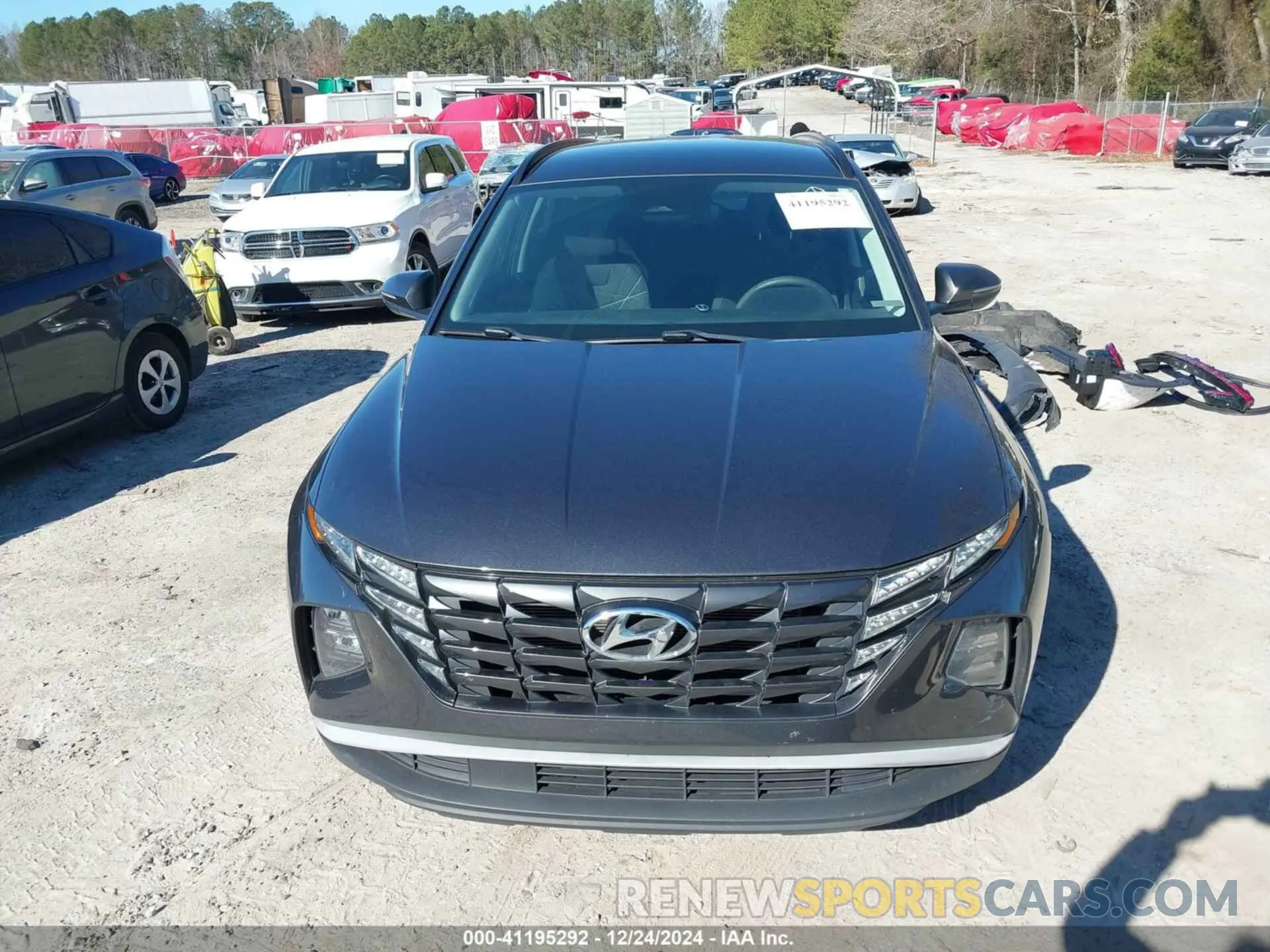 13 Photograph of a damaged car 5NMJB3AE3NH017750 HYUNDAI TUCSON 2022