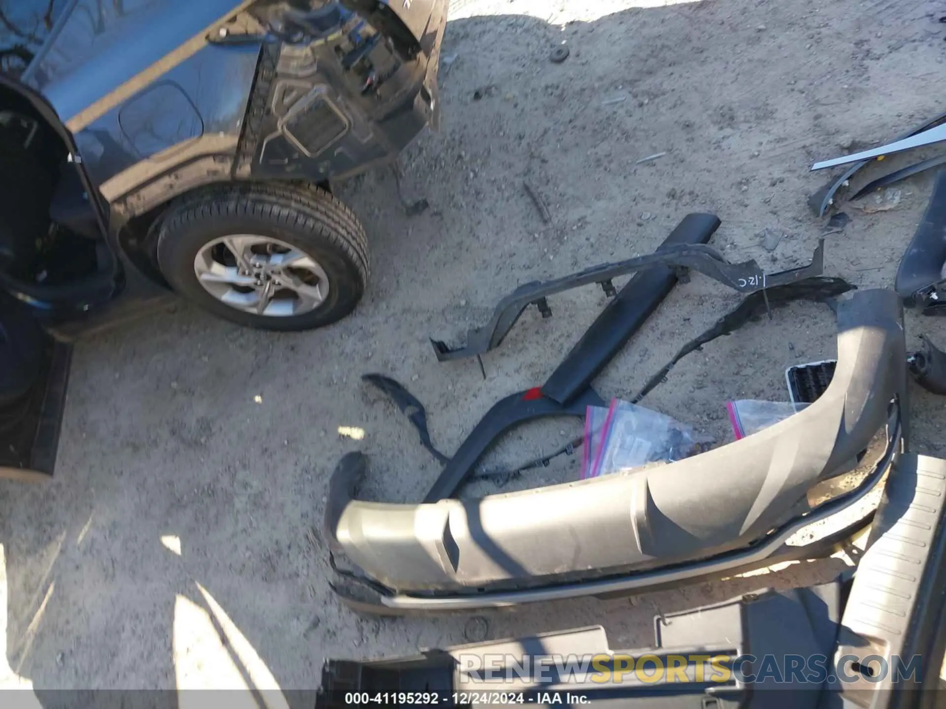 21 Photograph of a damaged car 5NMJB3AE3NH017750 HYUNDAI TUCSON 2022