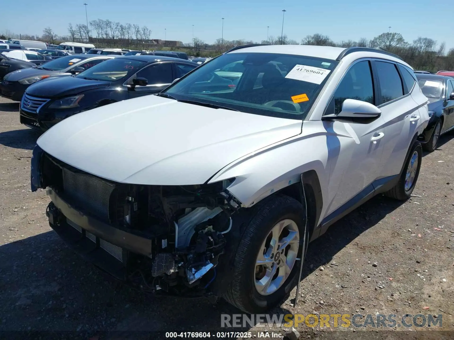 2 Photograph of a damaged car 5NMJB3AE3NH070982 HYUNDAI TUCSON 2022