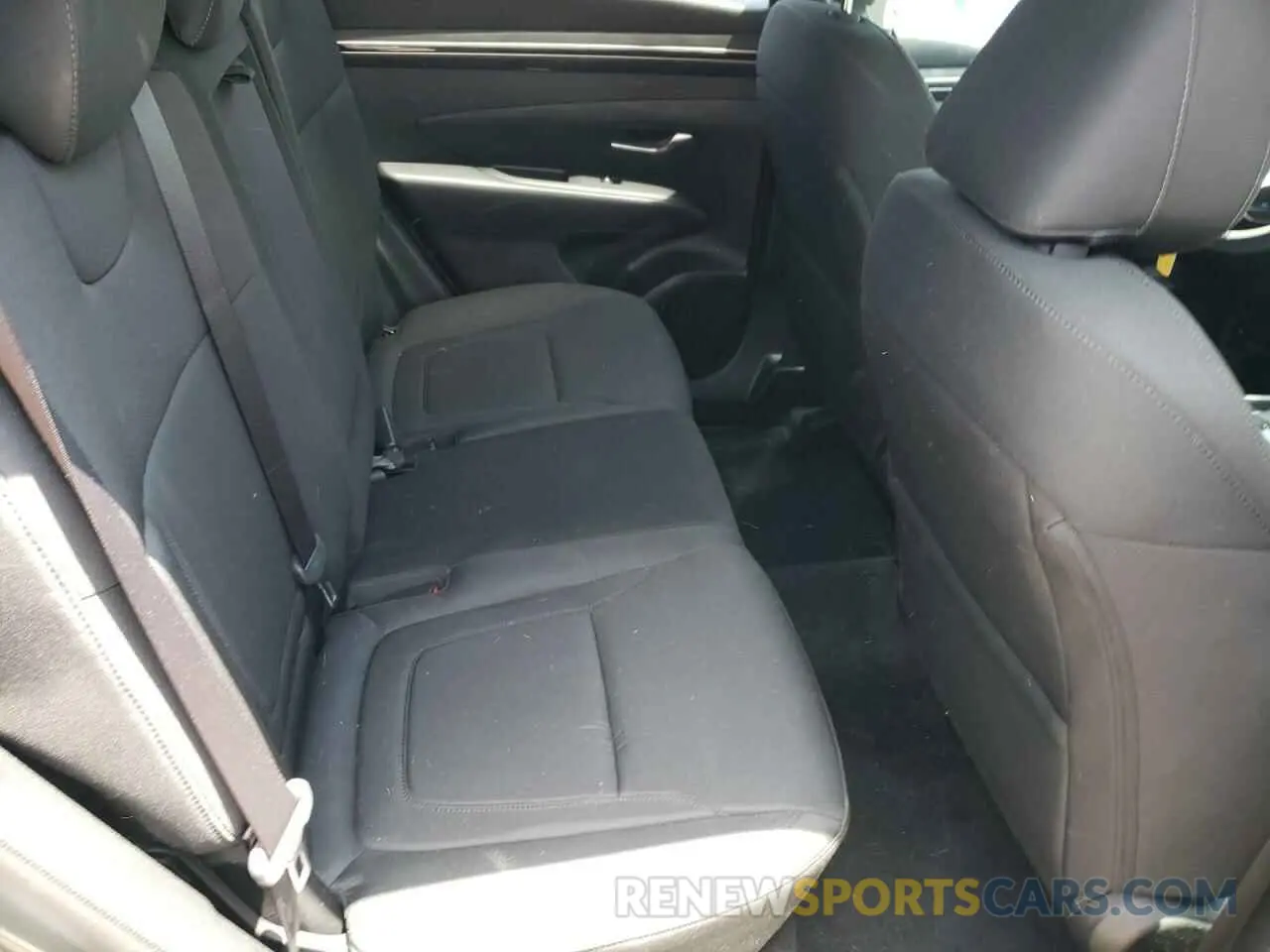 11 Photograph of a damaged car 5NMJB3AE4NH094644 HYUNDAI TUCSON 2022