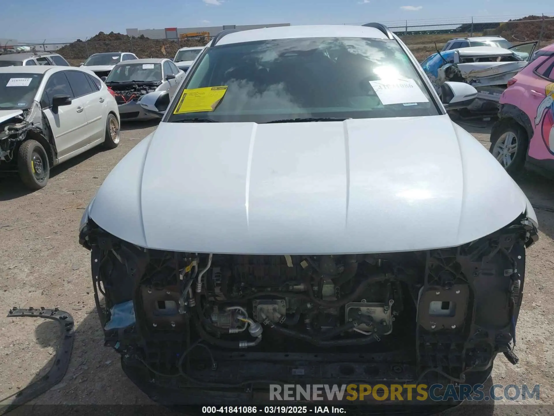 12 Photograph of a damaged car 5NMJB3AE5NH003705 HYUNDAI TUCSON 2022