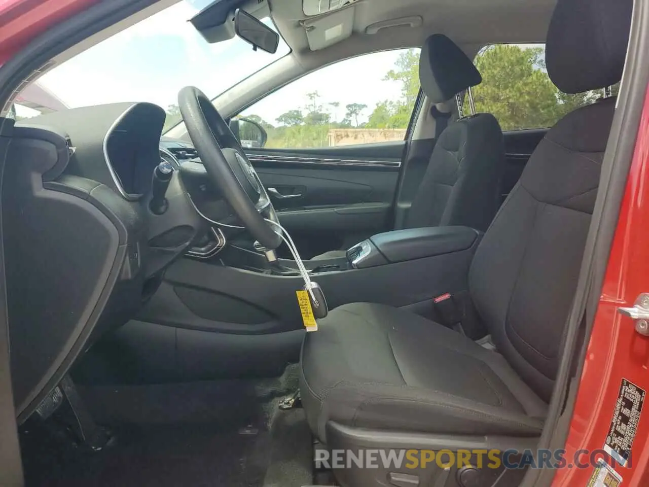 7 Photograph of a damaged car 5NMJB3AE5NH157850 HYUNDAI TUCSON 2022