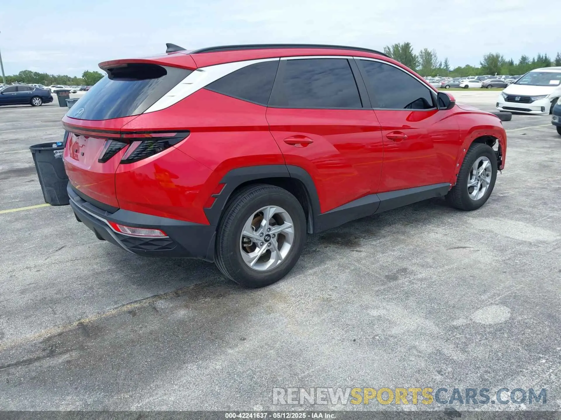 4 Фотография поврежденного автомобиля 5NMJB3AE6NH110374 HYUNDAI TUCSON 2022