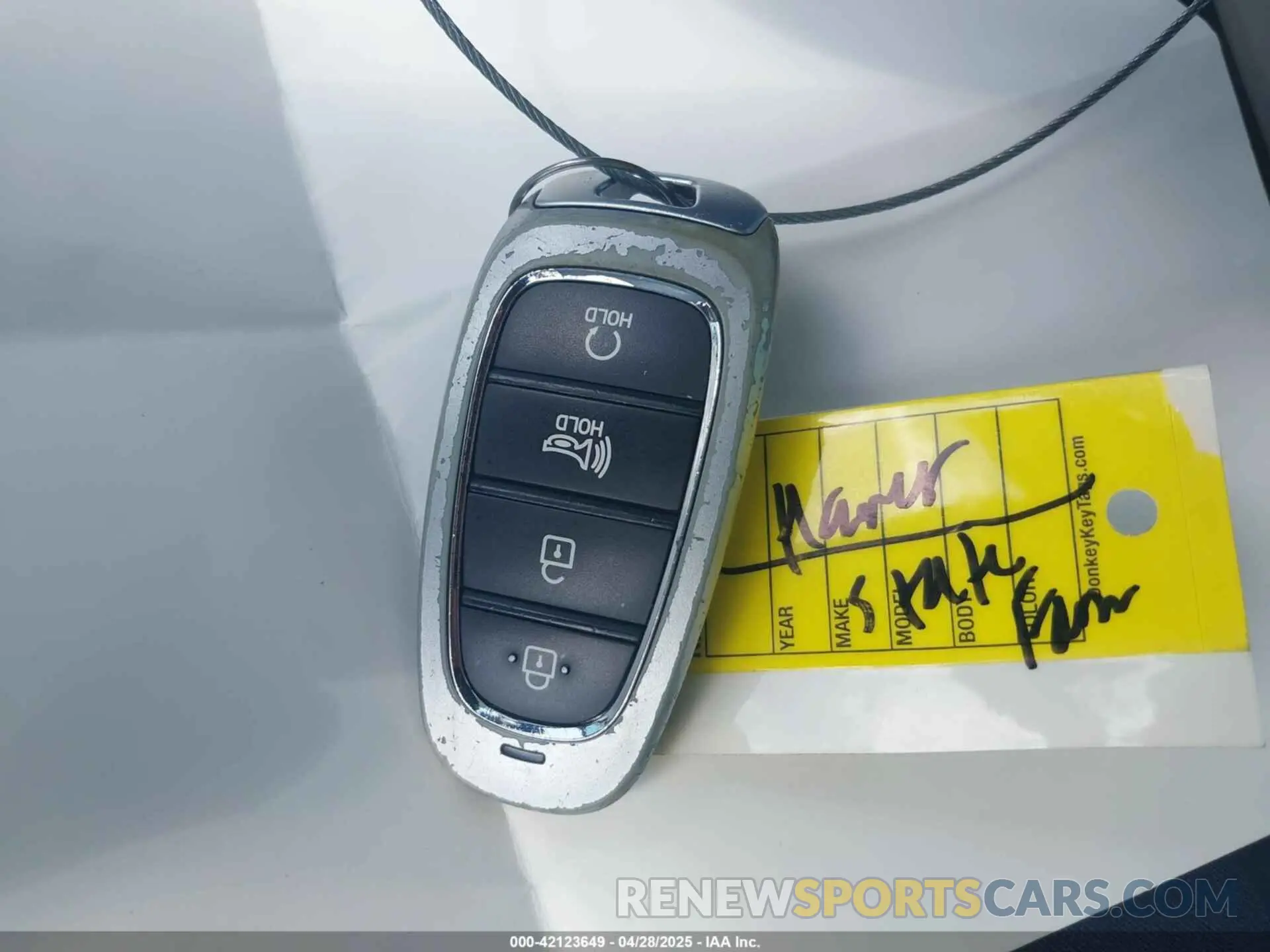 11 Photograph of a damaged car 5NMJB3AE7NH064439 HYUNDAI TUCSON 2022
