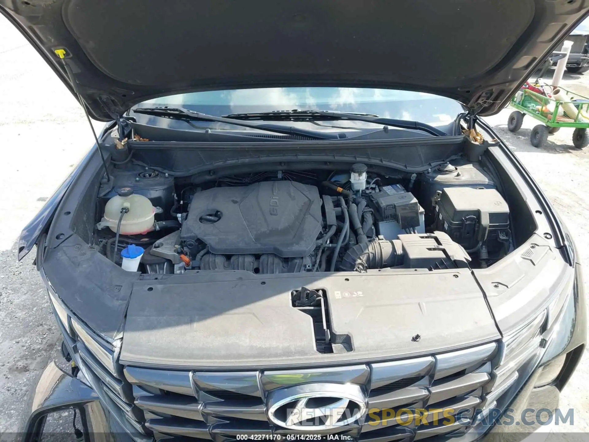 10 Photograph of a damaged car 5NMJB3AE9NH030504 HYUNDAI TUCSON 2022