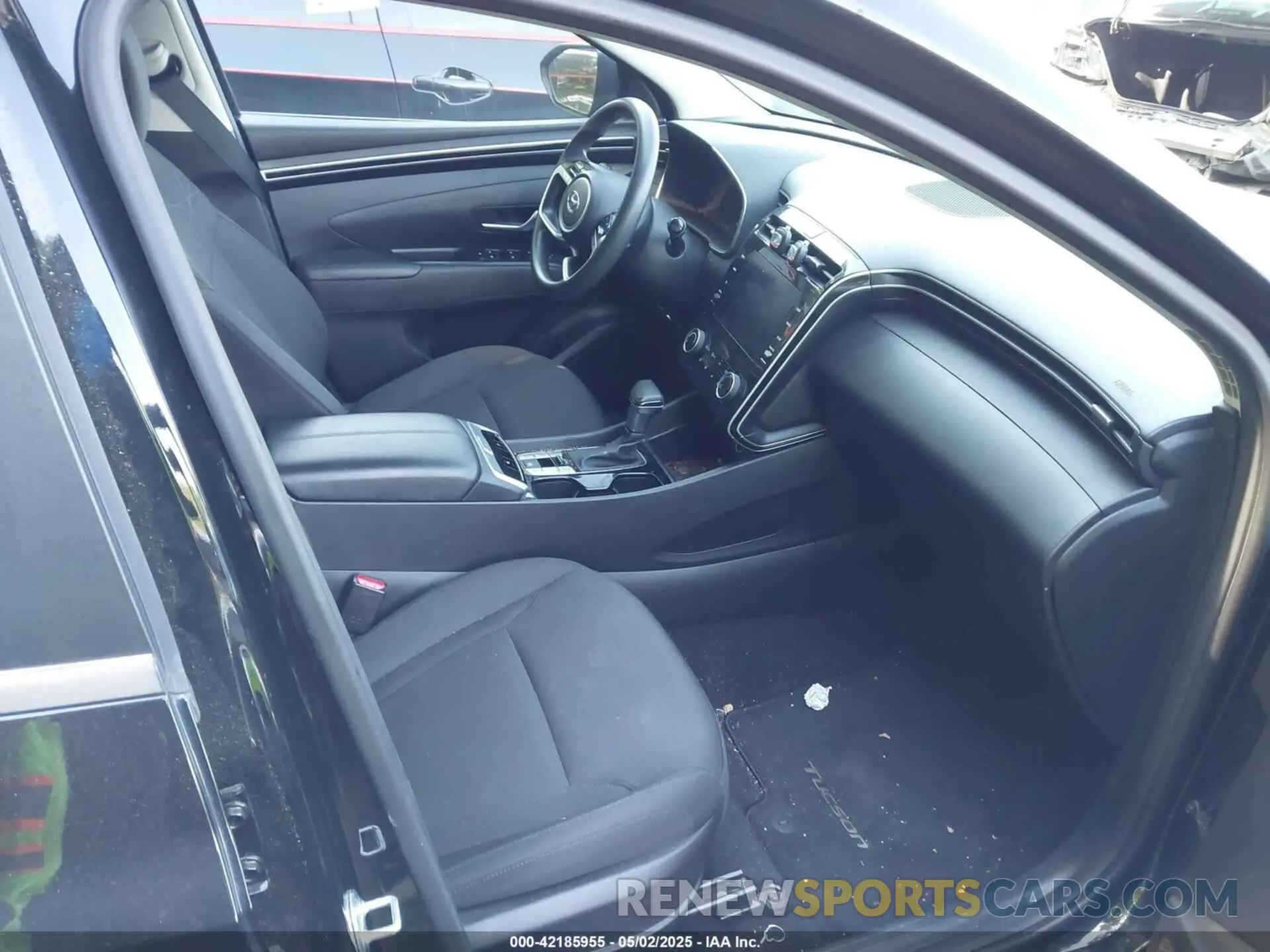 5 Photograph of a damaged car 5NMJBCAE1NH083973 HYUNDAI TUCSON 2022