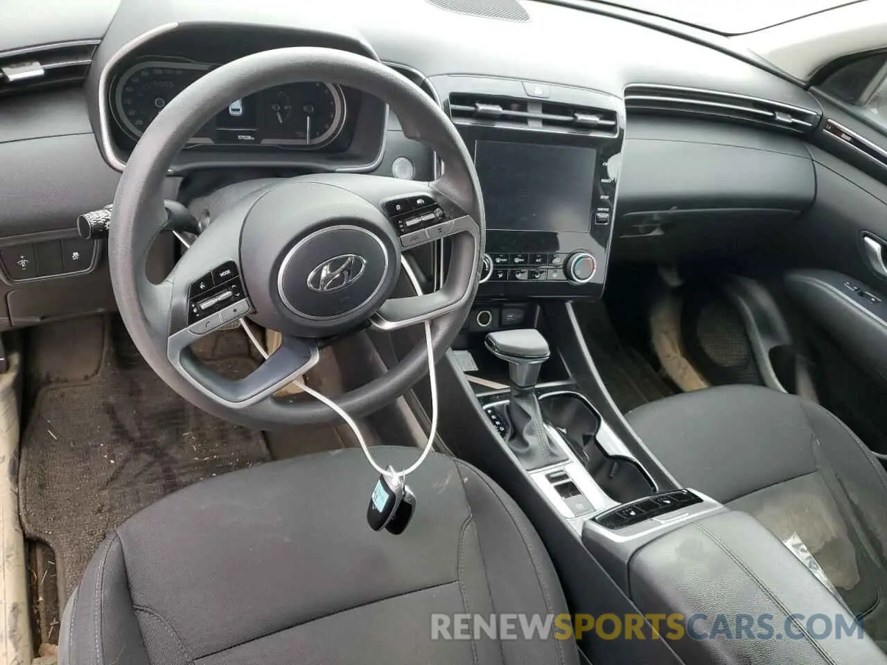 8 Photograph of a damaged car 5NMJBCAE2NH151827 HYUNDAI TUCSON 2022