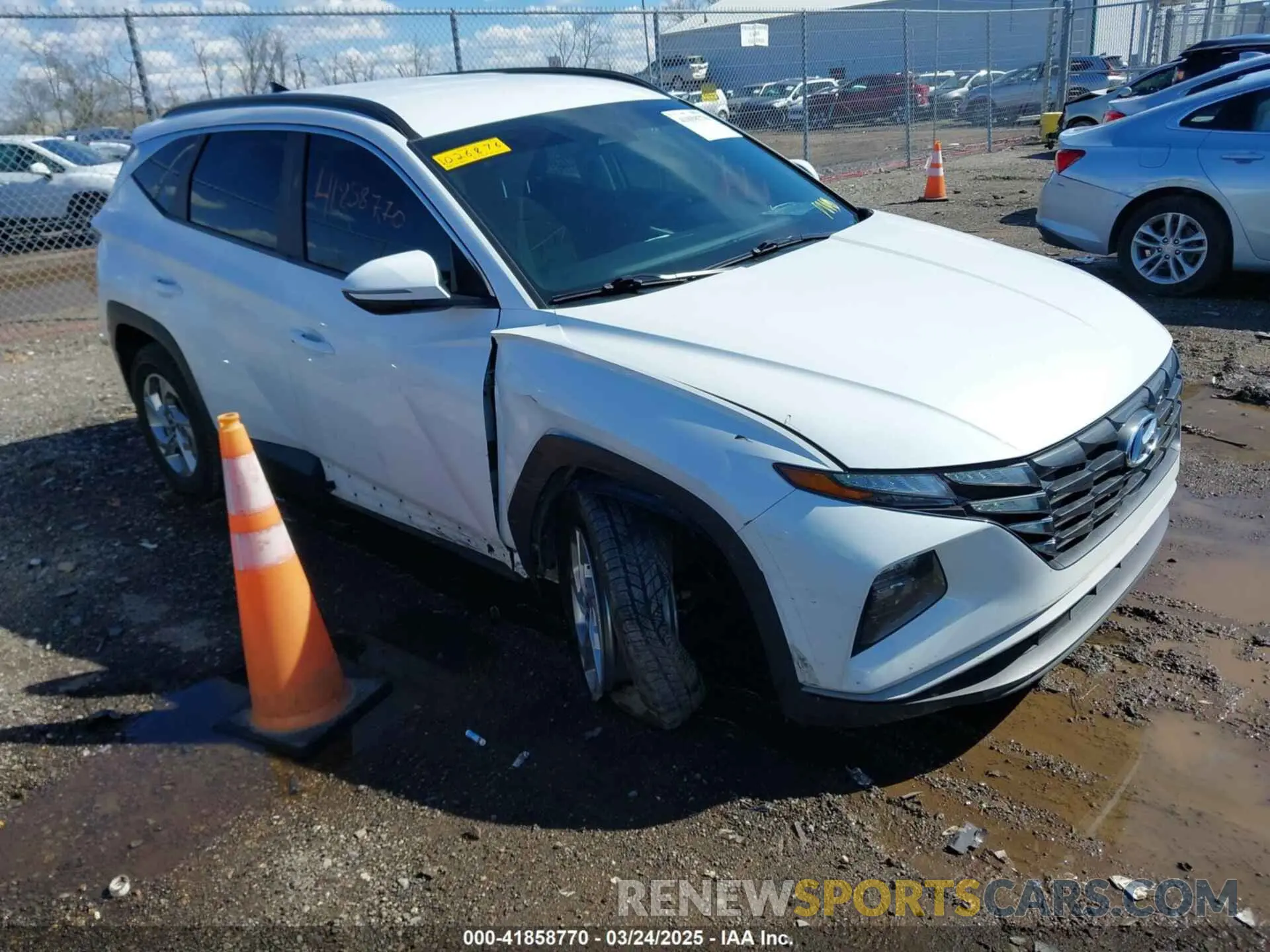 1 Photograph of a damaged car 5NMJBCAE4NH026876 HYUNDAI TUCSON 2022