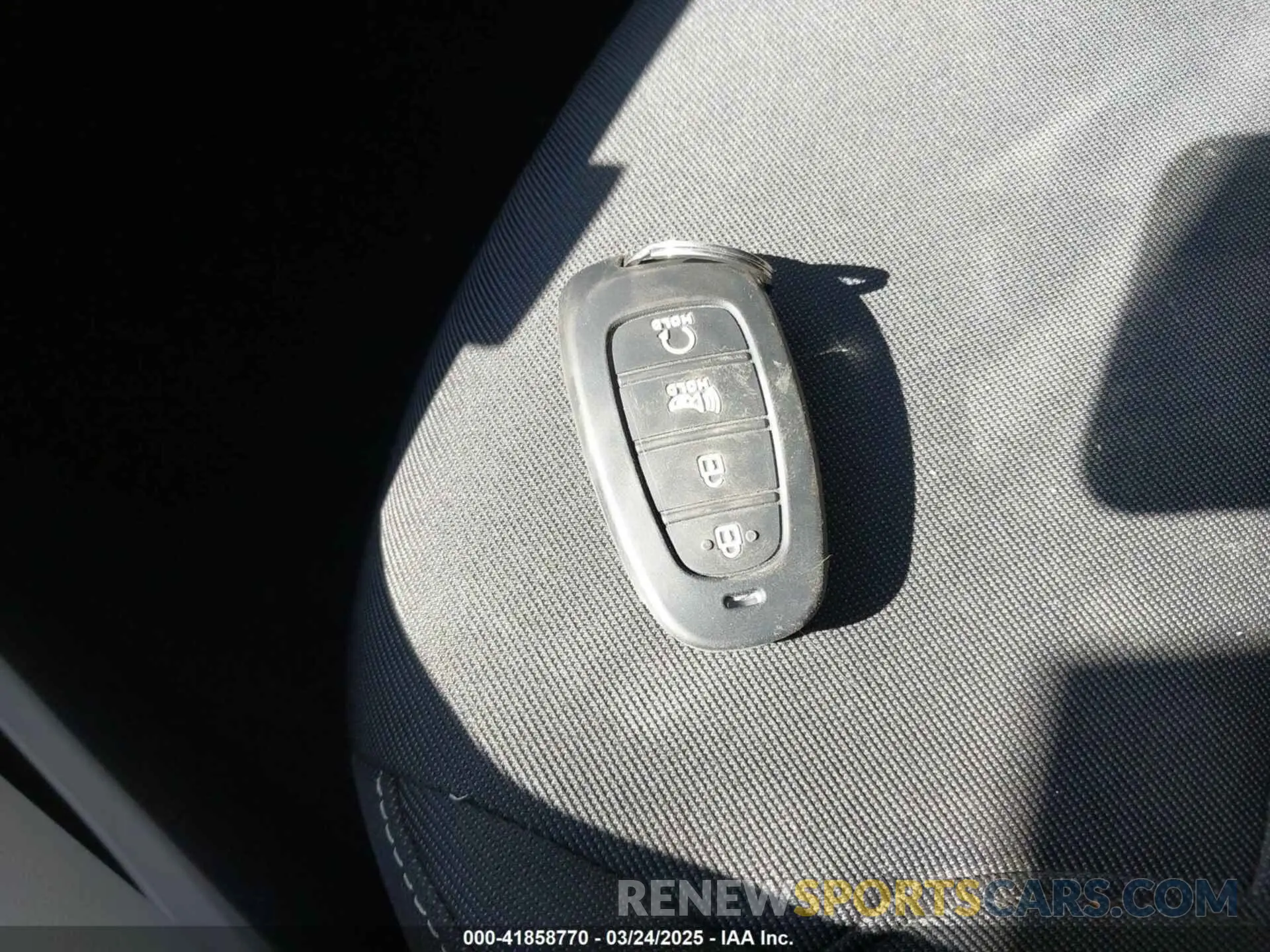 11 Photograph of a damaged car 5NMJBCAE4NH026876 HYUNDAI TUCSON 2022