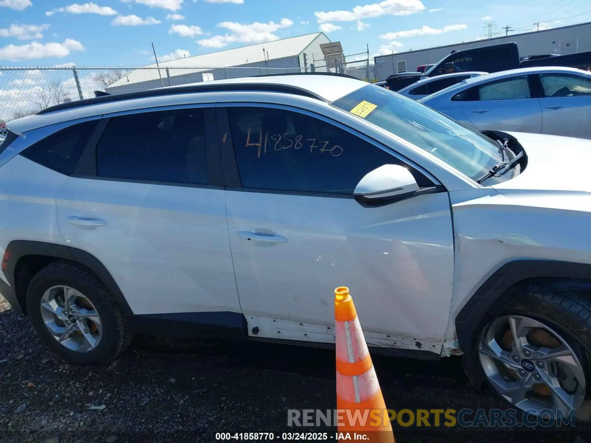 13 Photograph of a damaged car 5NMJBCAE4NH026876 HYUNDAI TUCSON 2022
