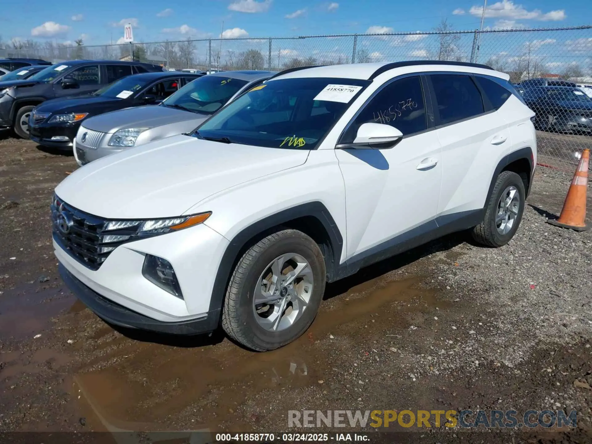 2 Photograph of a damaged car 5NMJBCAE4NH026876 HYUNDAI TUCSON 2022