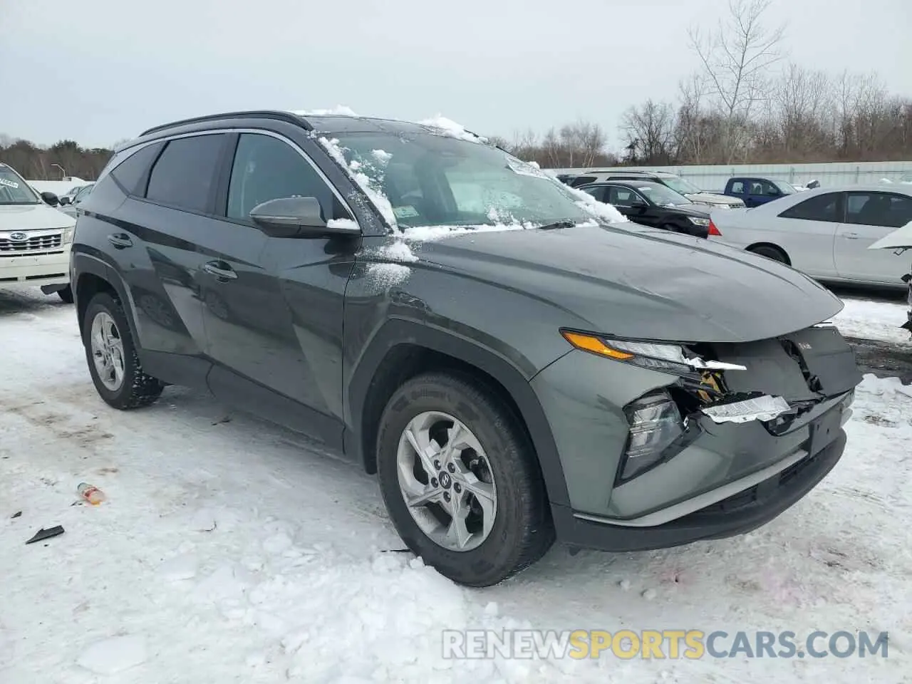 4 Photograph of a damaged car 5NMJBCAE5NH154804 HYUNDAI TUCSON 2022