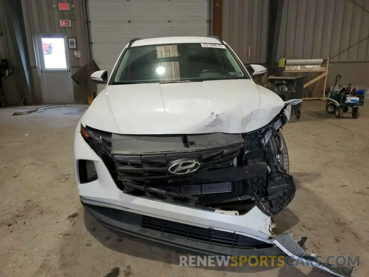 5 Photograph of a damaged car 5NMJBCAE6NH069874 HYUNDAI TUCSON 2022
