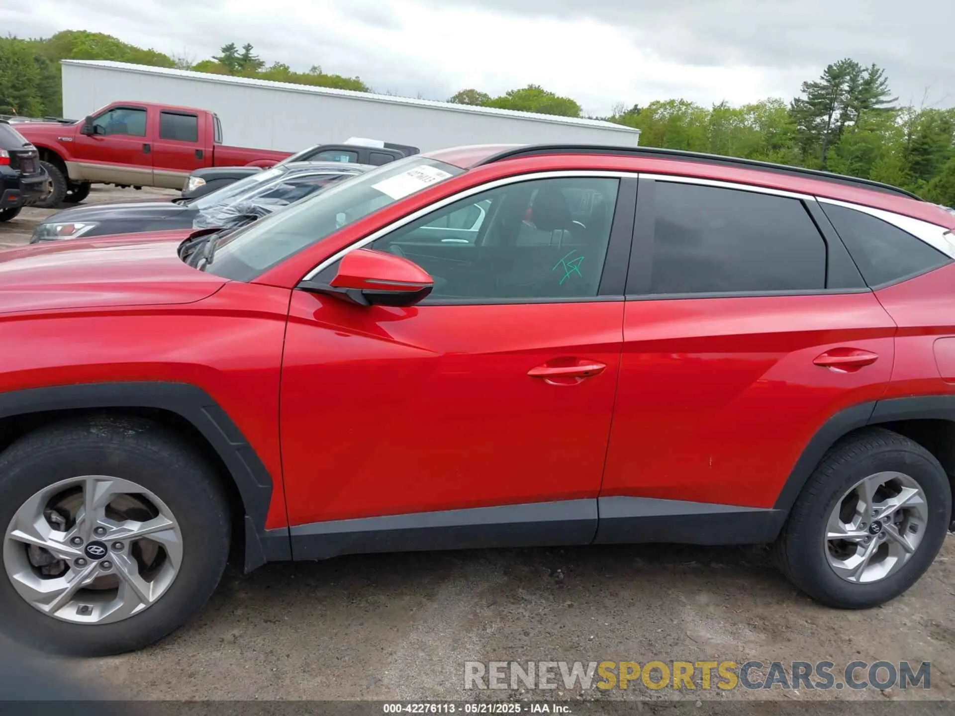 15 Photograph of a damaged car 5NMJBCAE7NH143920 HYUNDAI TUCSON 2022