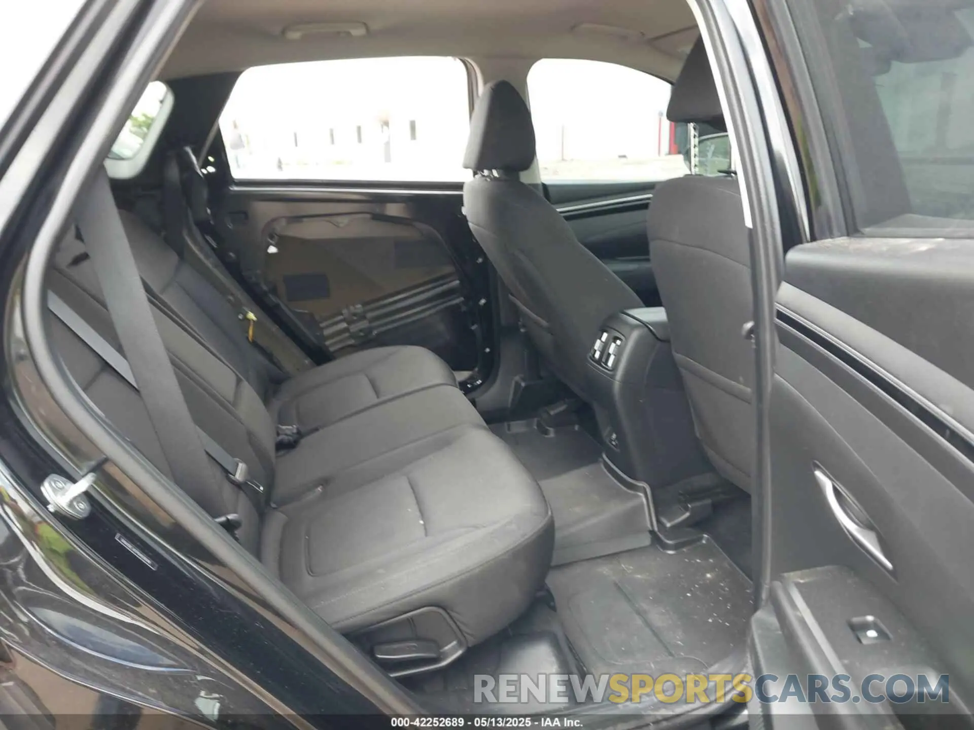 8 Фотография поврежденного автомобиля 5NMJBCAE9NH038148 HYUNDAI TUCSON 2022