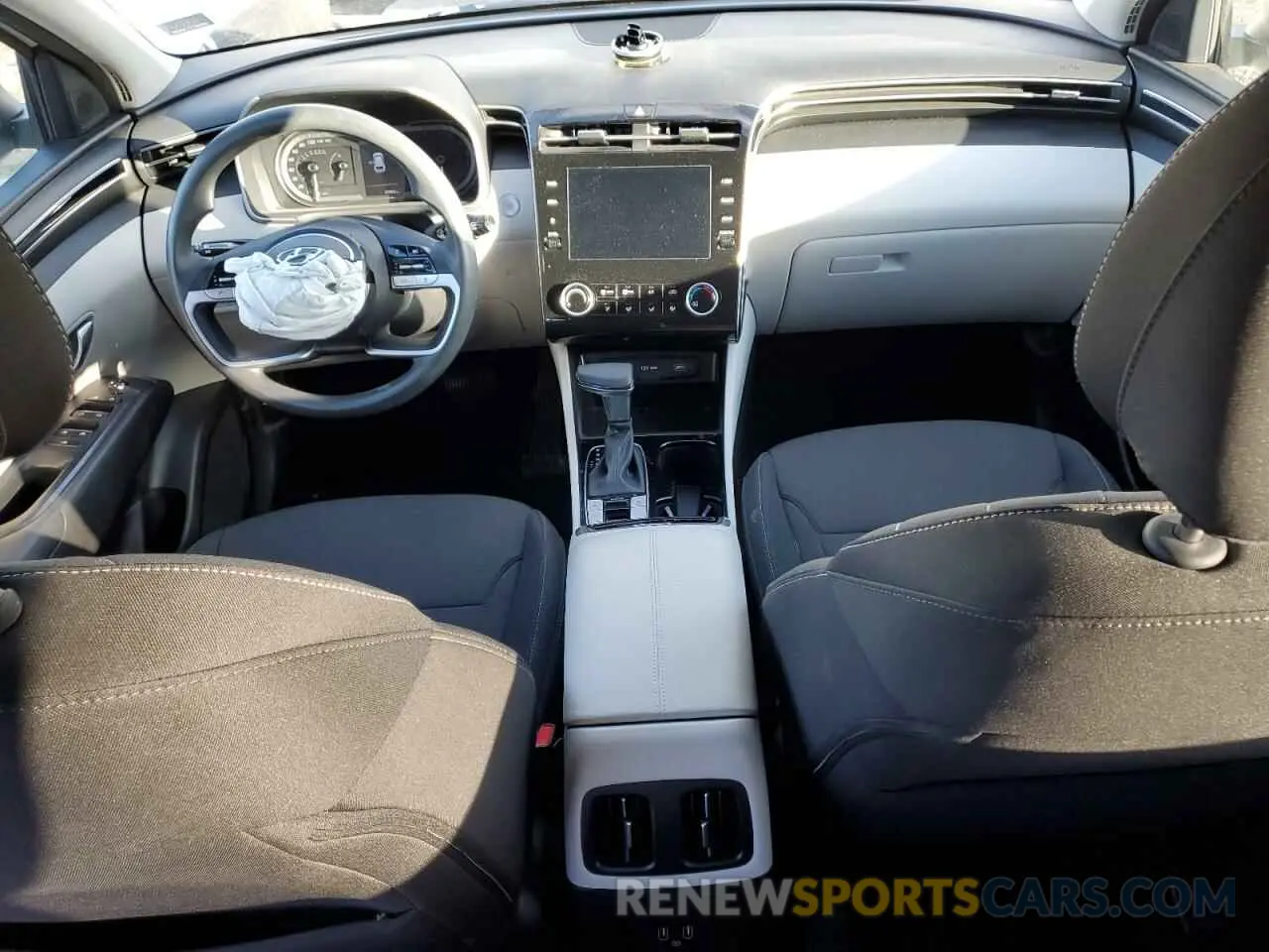 8 Фотография поврежденного автомобиля 5NMJBCAE9NH160038 HYUNDAI TUCSON 2022