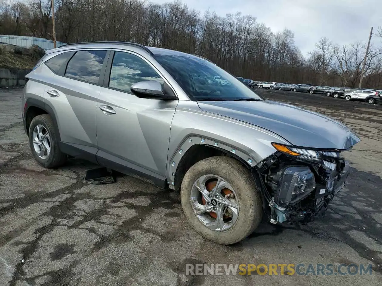 4 Photograph of a damaged car 5NMJBCAEXNH144057 HYUNDAI TUCSON 2022