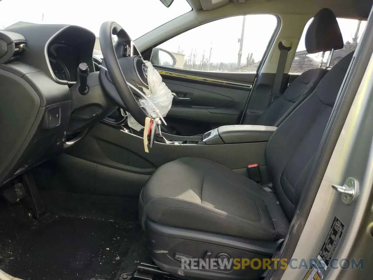 7 Photograph of a damaged car 5NMJBCAEXNH144057 HYUNDAI TUCSON 2022