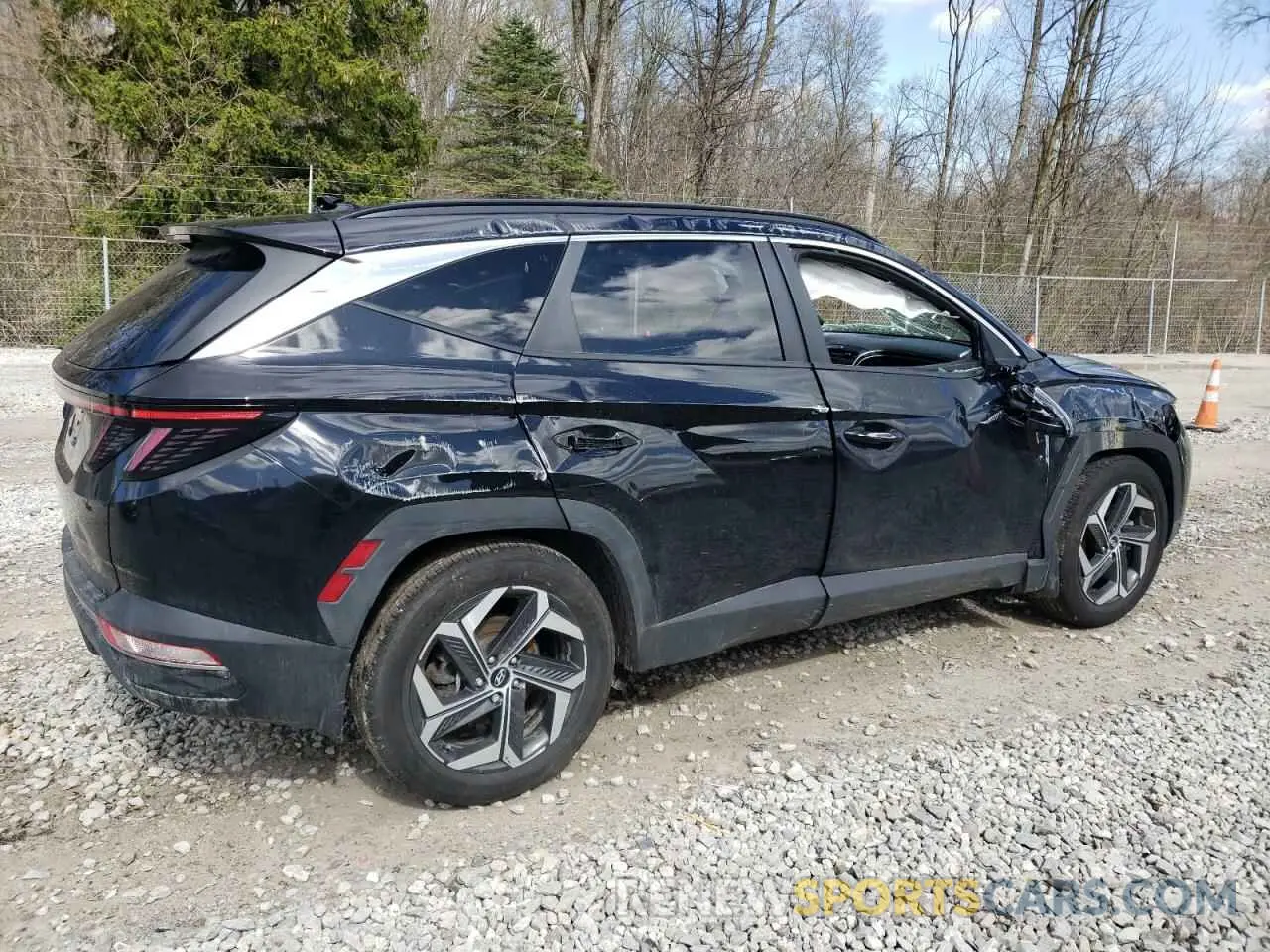 3 Photograph of a damaged car 5NMJC3AE5NH149471 HYUNDAI TUCSON 2022