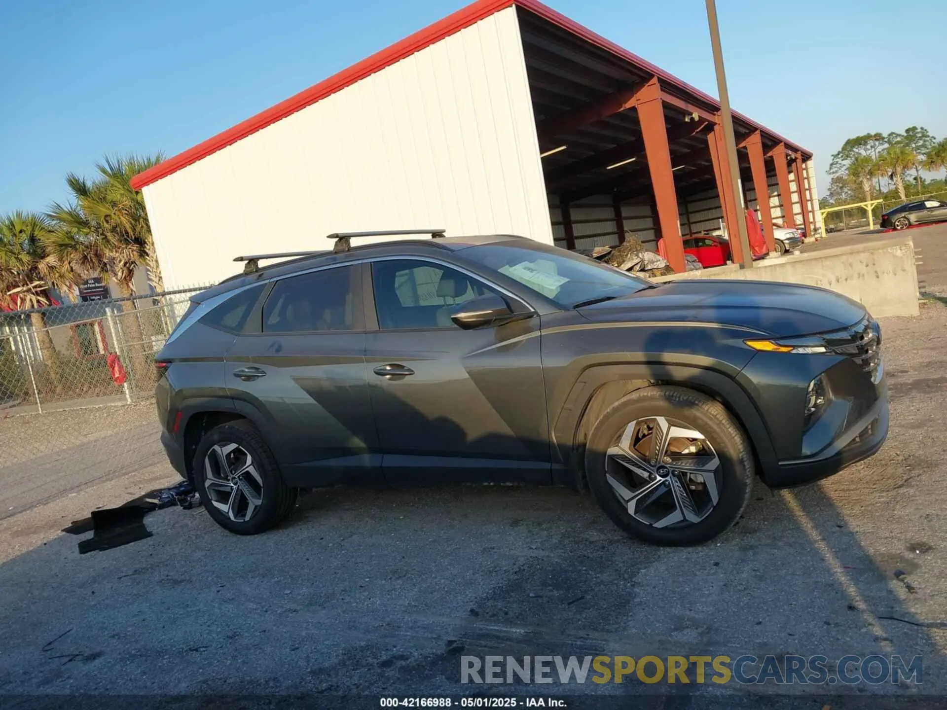 13 Photograph of a damaged car 5NMJCCAE0NH149457 HYUNDAI TUCSON 2022