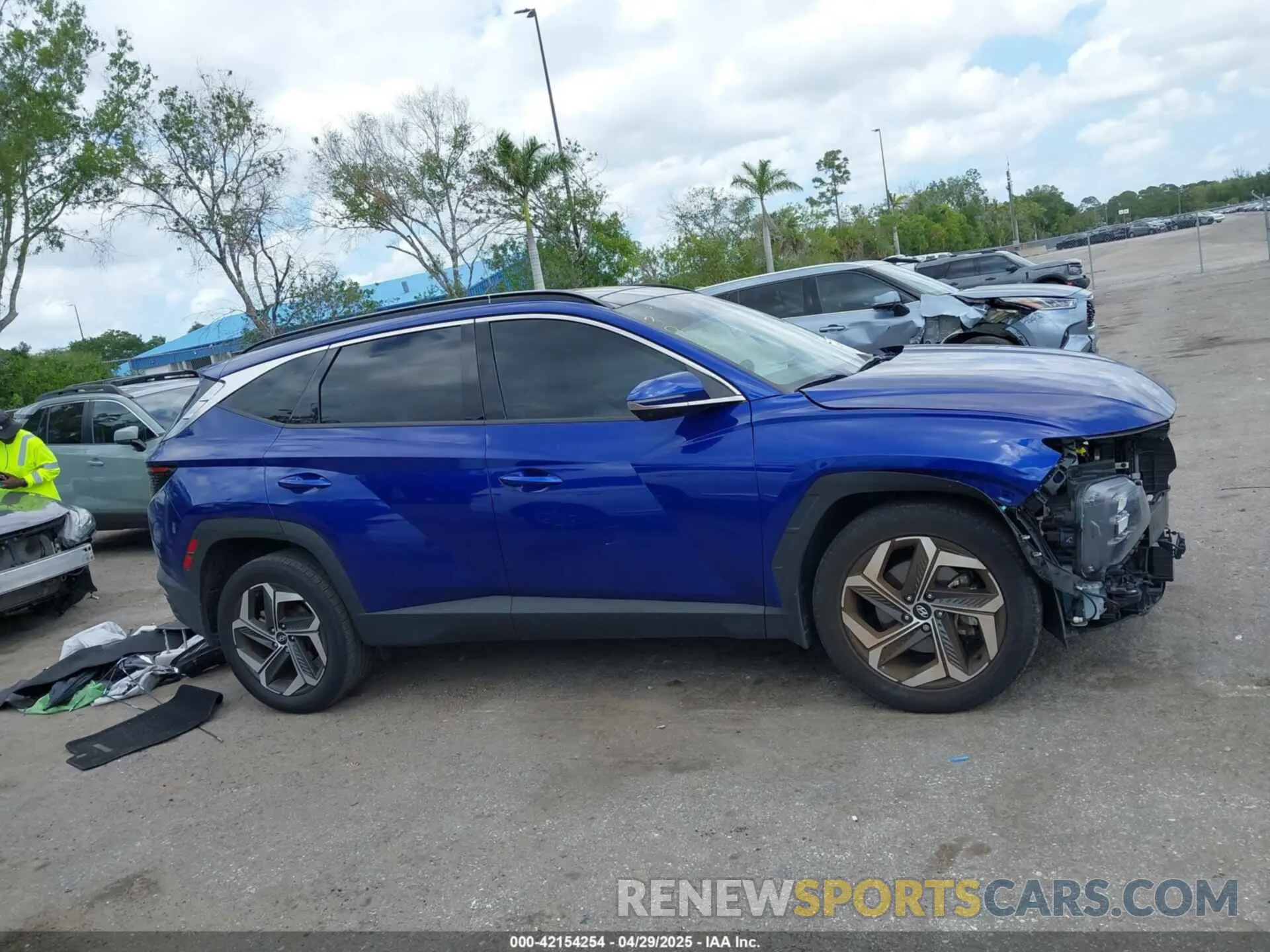 13 Фотография поврежденного автомобиля 5NMJE3AE1NH133973 HYUNDAI TUCSON 2022
