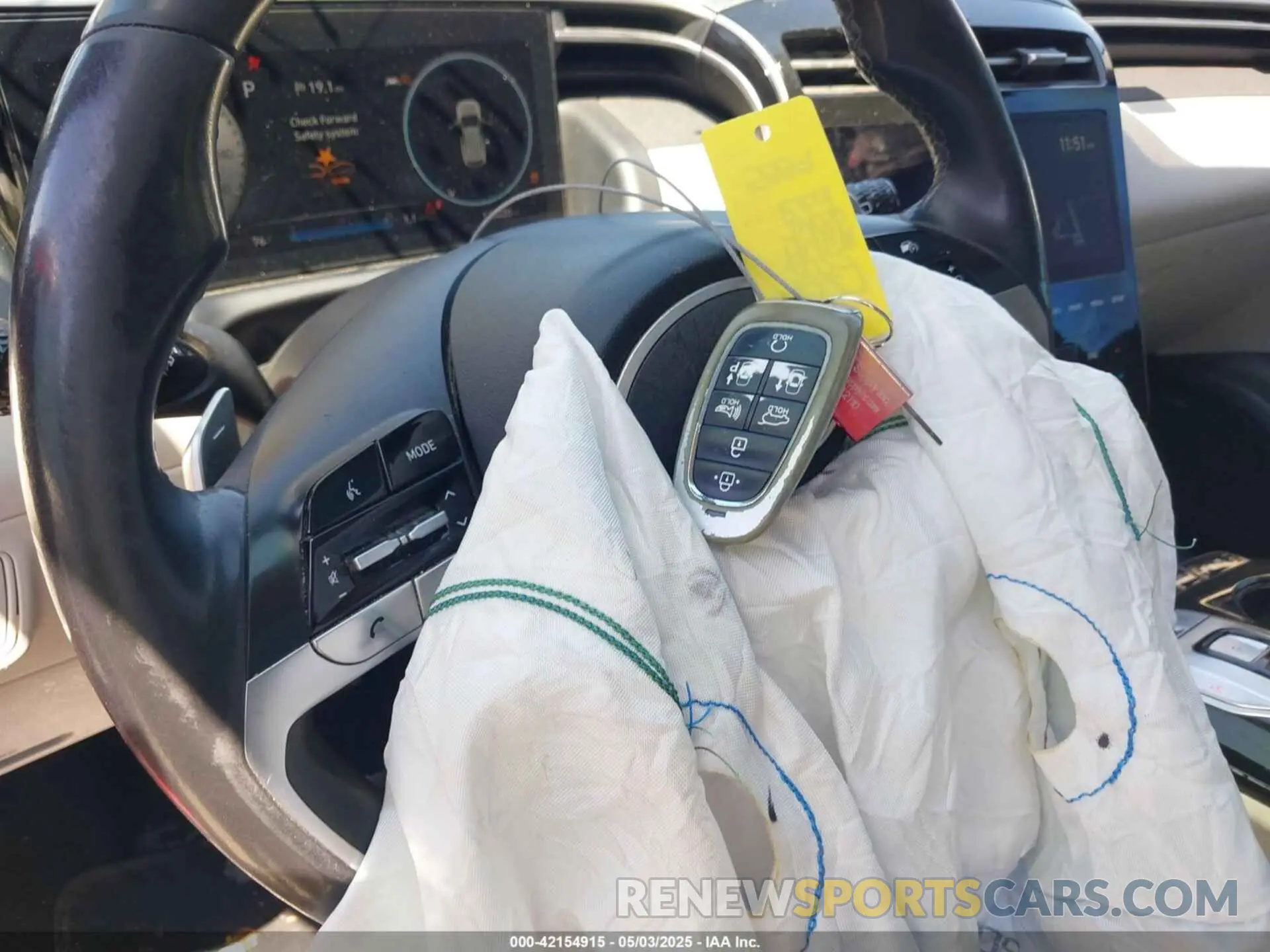 11 Photograph of a damaged car 5NMJE3AE2NH035339 HYUNDAI TUCSON 2022