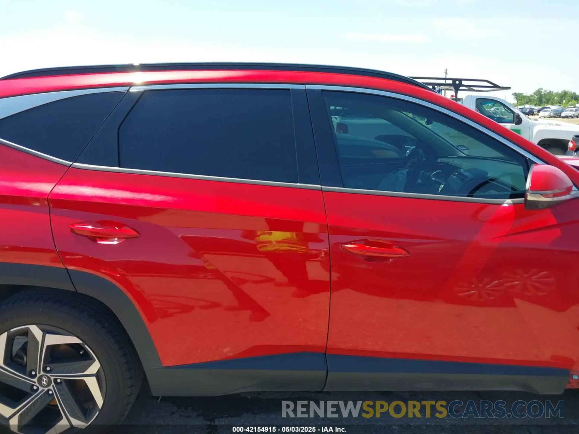 14 Photograph of a damaged car 5NMJE3AE2NH035339 HYUNDAI TUCSON 2022