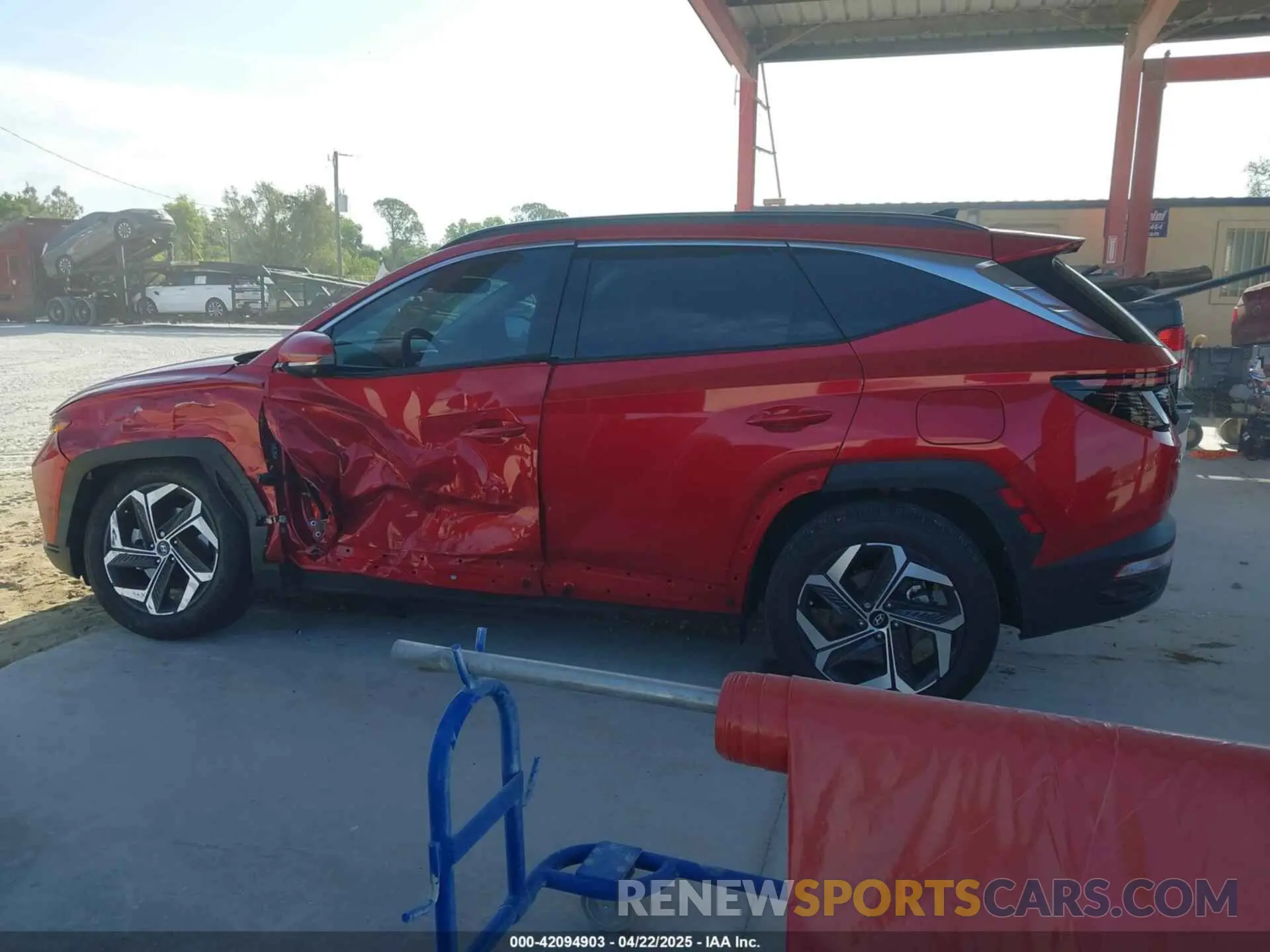 14 Photograph of a damaged car 5NMJE3AE3NH142738 HYUNDAI TUCSON 2022