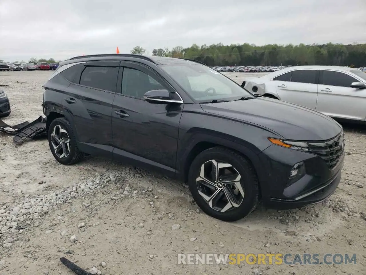 4 Photograph of a damaged car 5NMJE3AE4NH042650 HYUNDAI TUCSON 2022